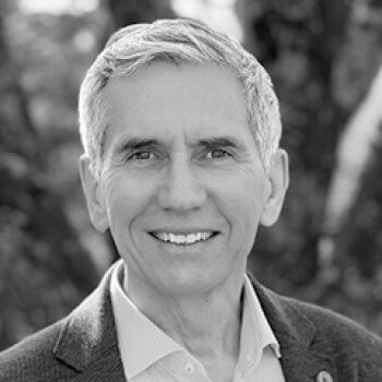Dr Erwan Saouter